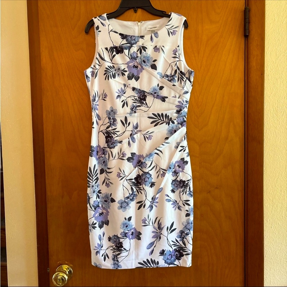 Calvin Klein Floral Ruched Sheath Dress, Sz 8P, Knee Length